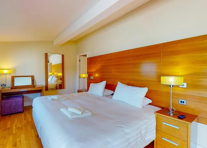 No 3 2 Bed By Trident Homes 度假居 *