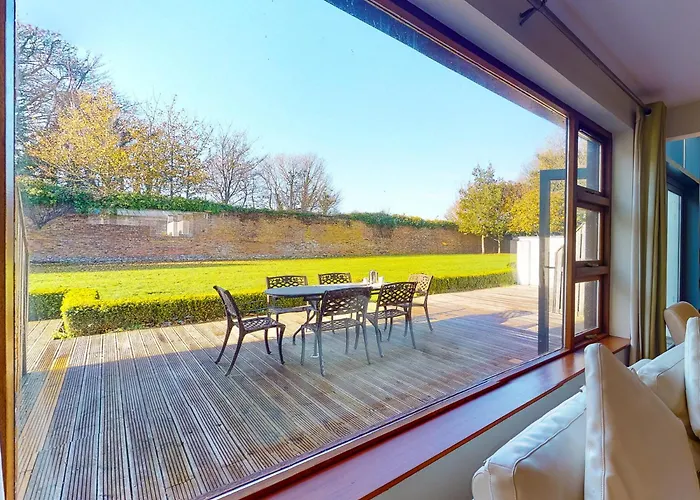 No 3 2 Bed By Trident Homes * 卡斯尔马特